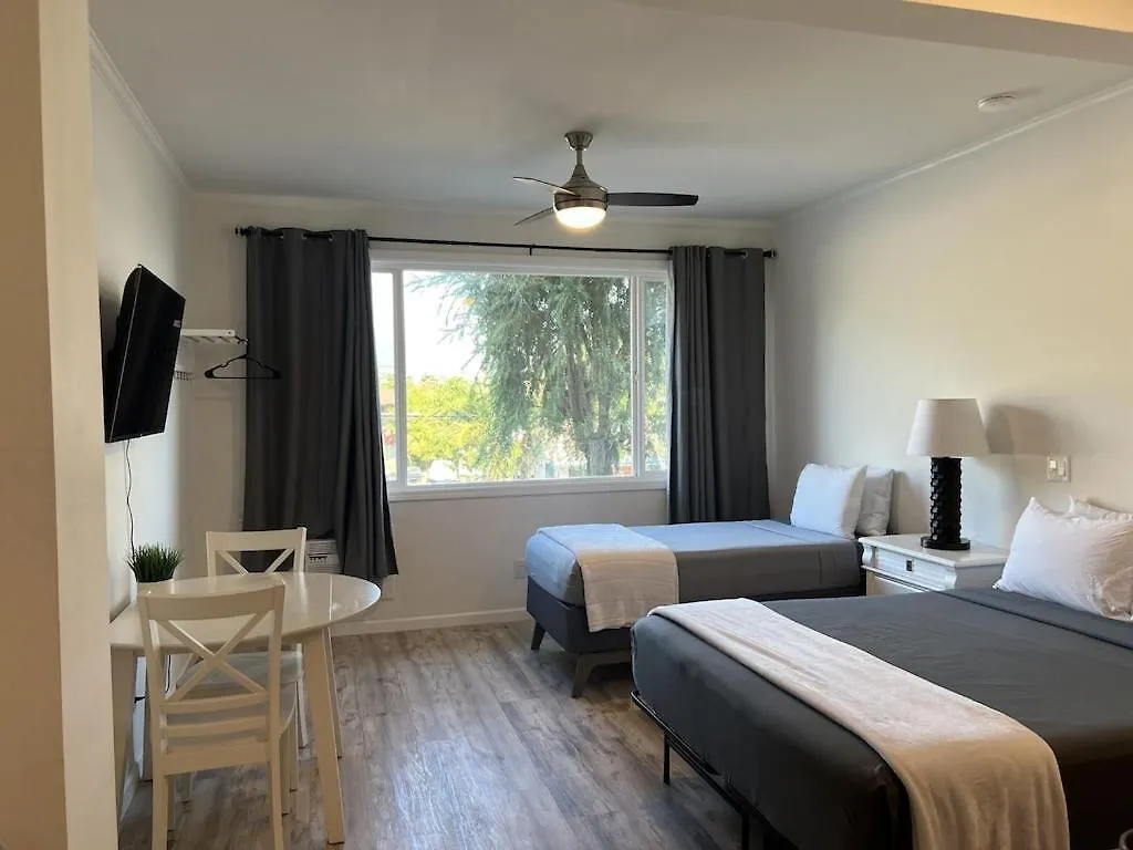 Apartment Unit 19 Maui Ohana Modern Studio Wailuku United States